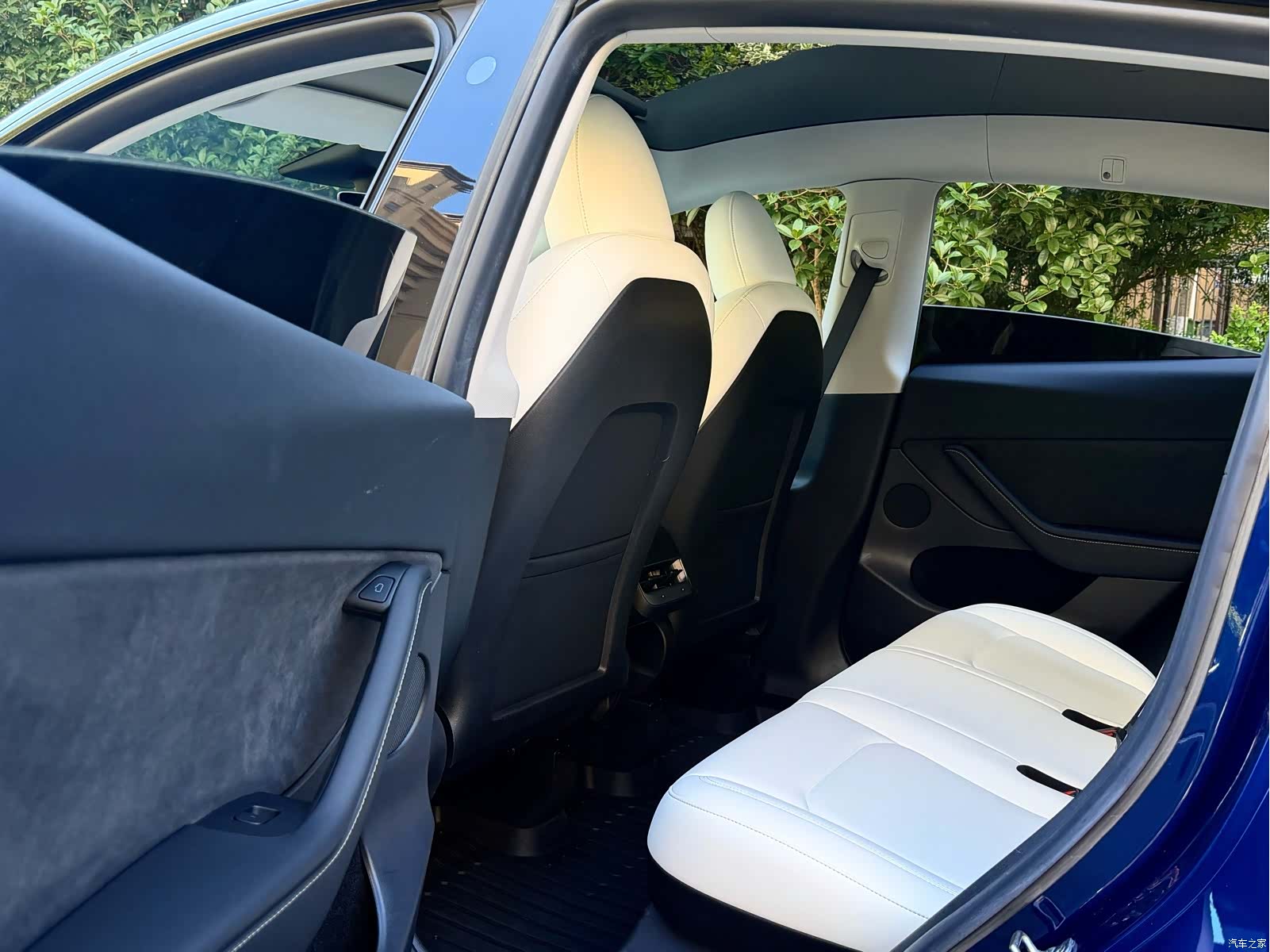 Tesla Model Y, 2022 9