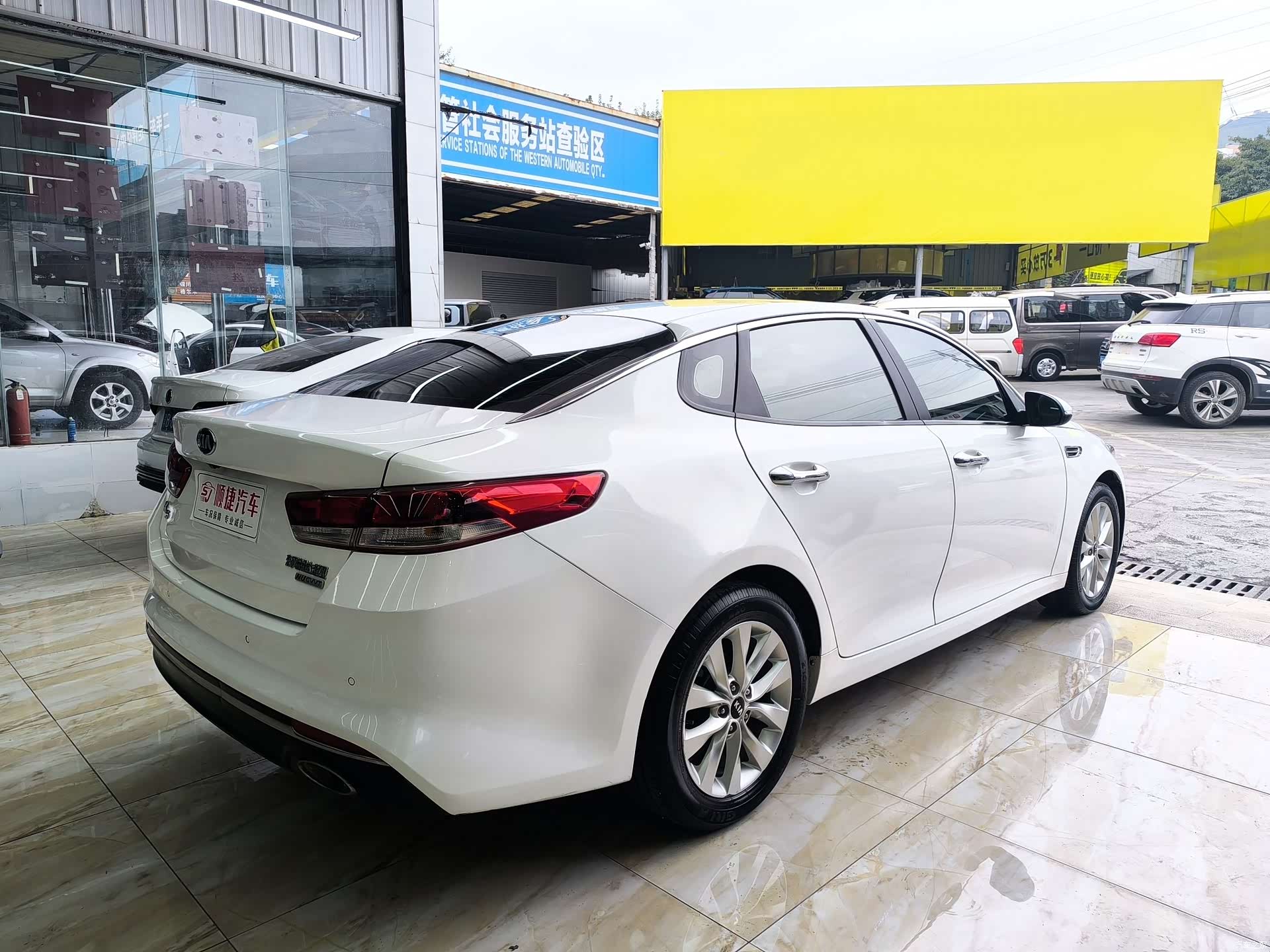 Kia K5, 2016 11