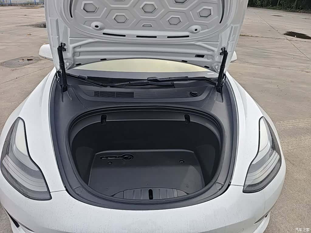 Tesla Model 3, 2021 20