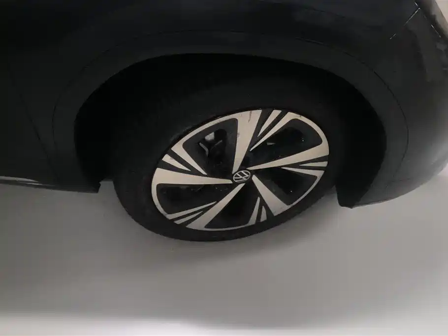 Volkswagen ID.6 CROZZ