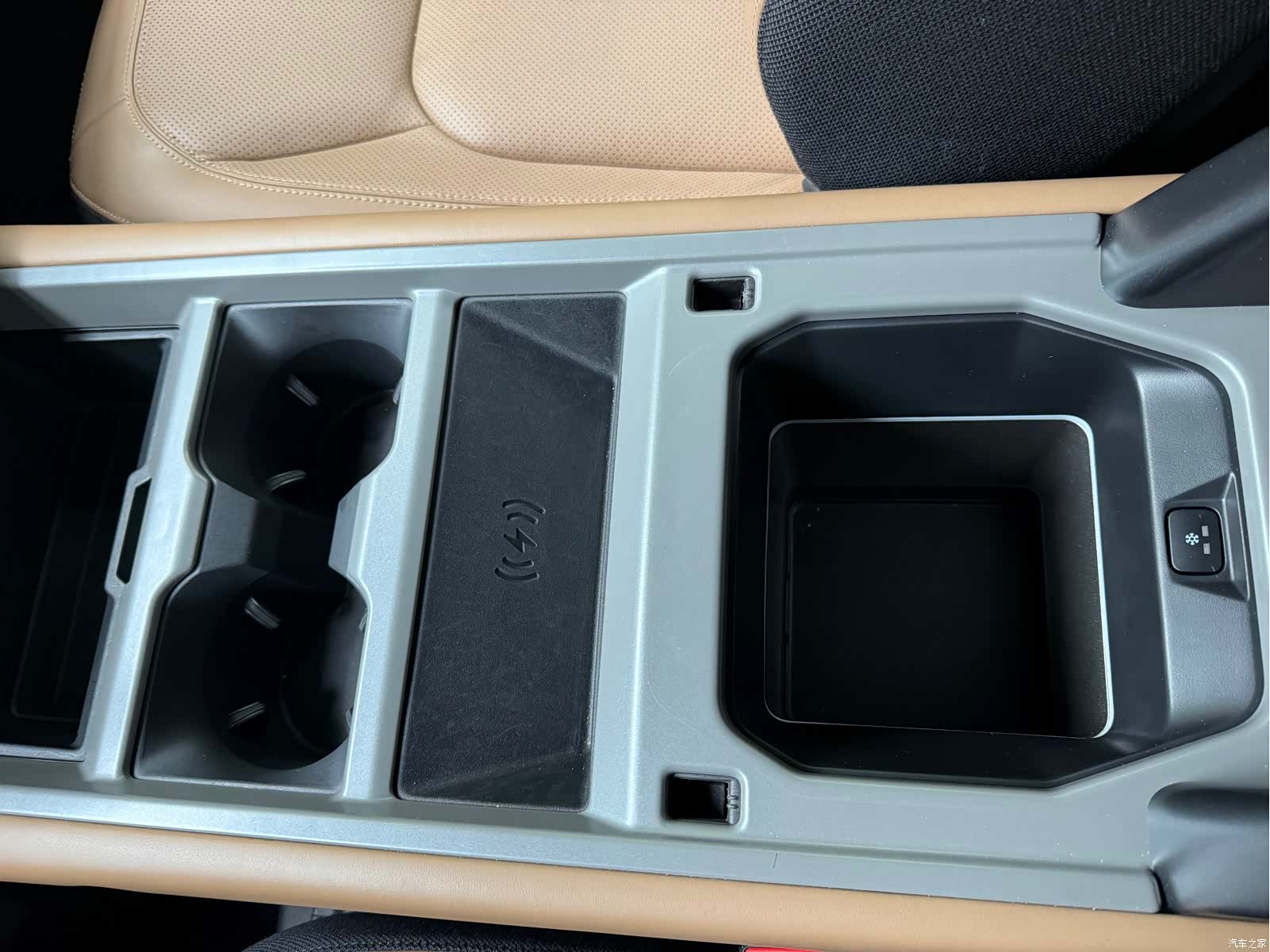 Land Rover Defender, 2025 16