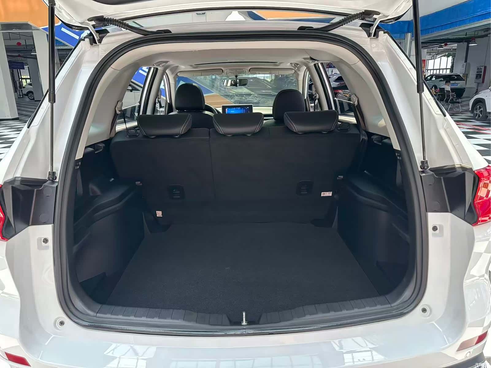 Haval M6, 2023 17