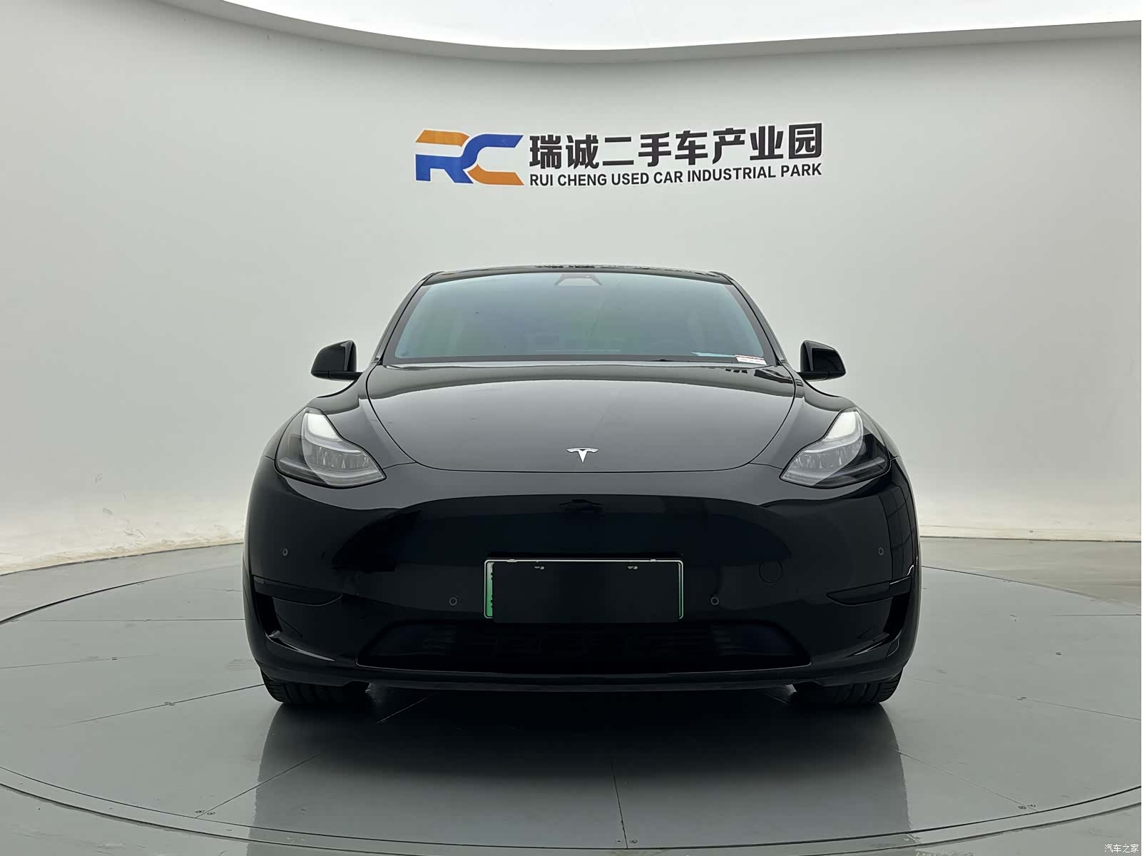Tesla Model Y, 2023 2
