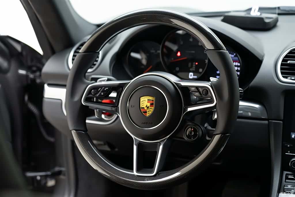 Porsche Cayman, 2022 13