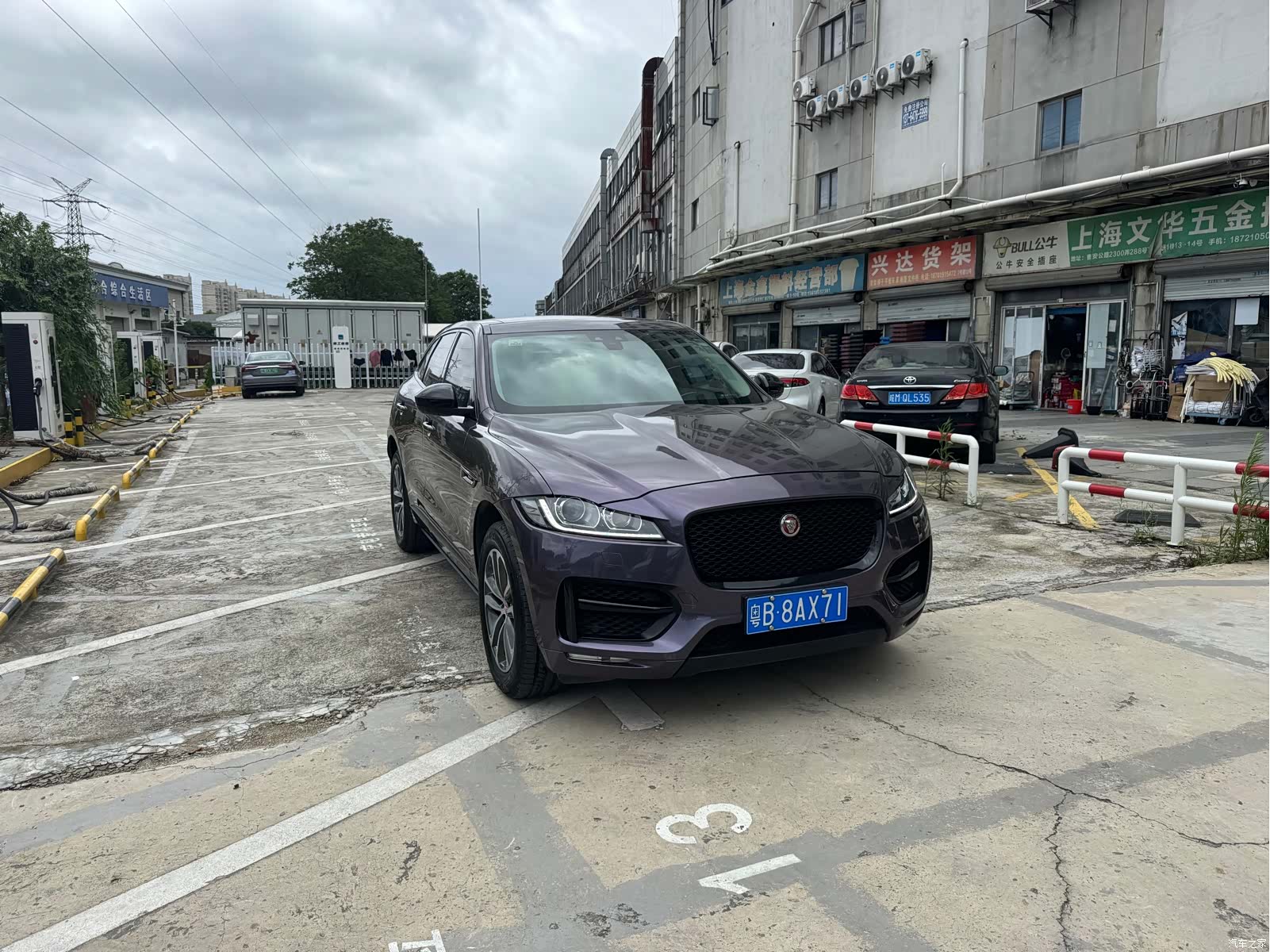 Jaguar F-PACE, 2018 2