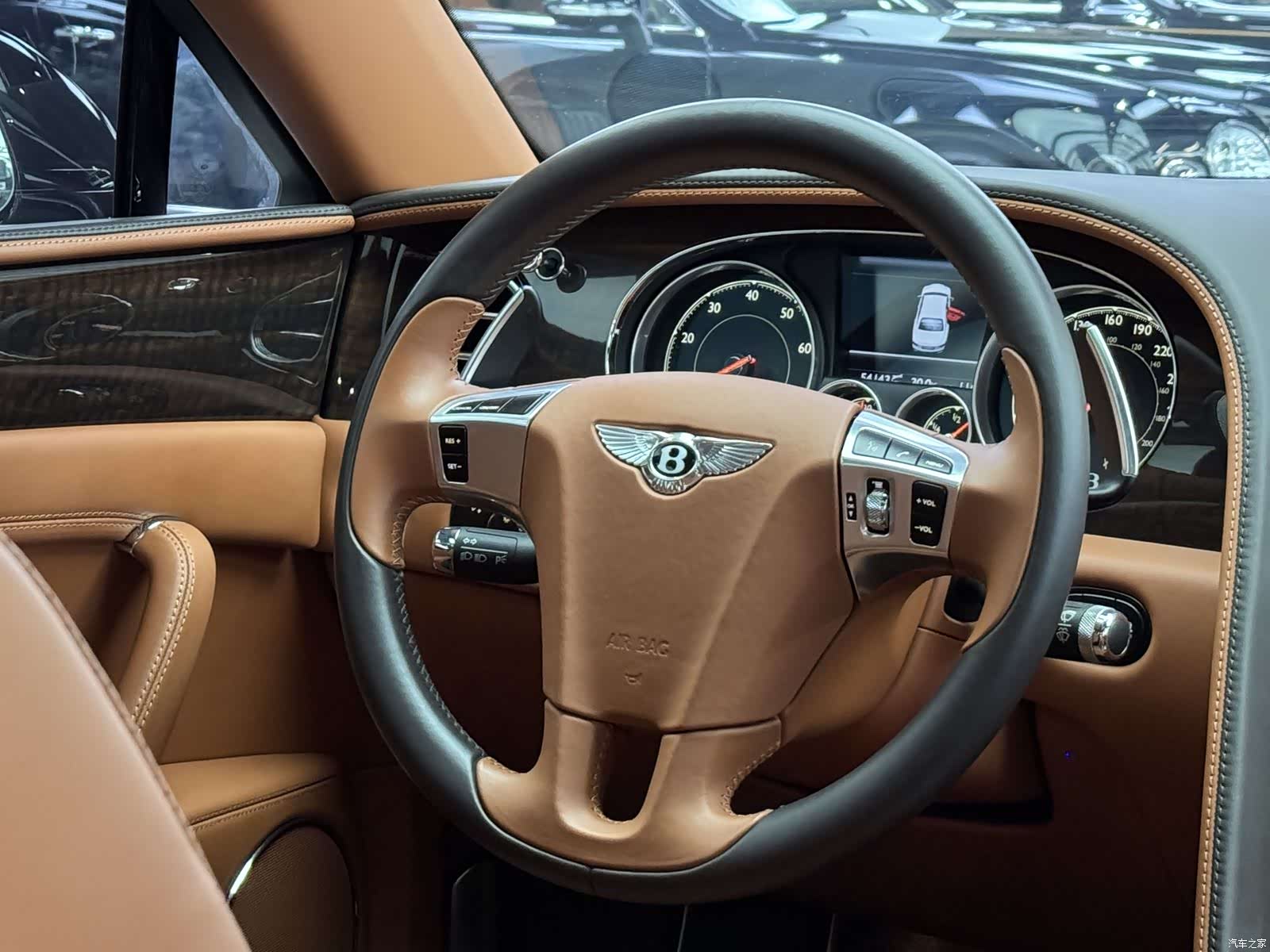 Bentley Flying Spur, 2018 10