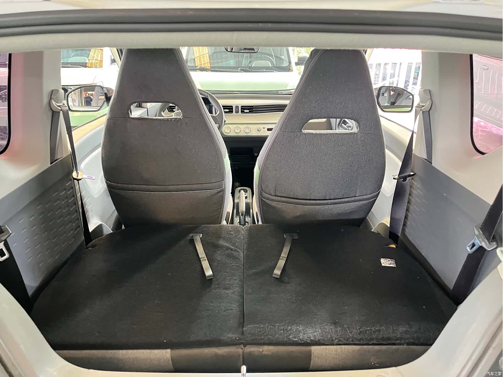 Wuling MINIEV, 2021 10