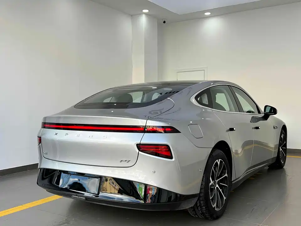 XPENG P7