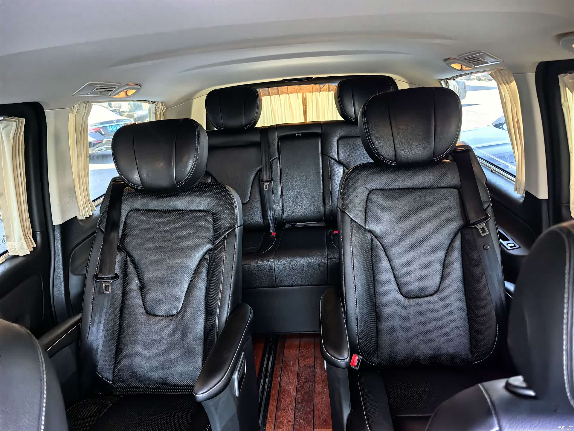 Mercedes-Benz V, 2018 8