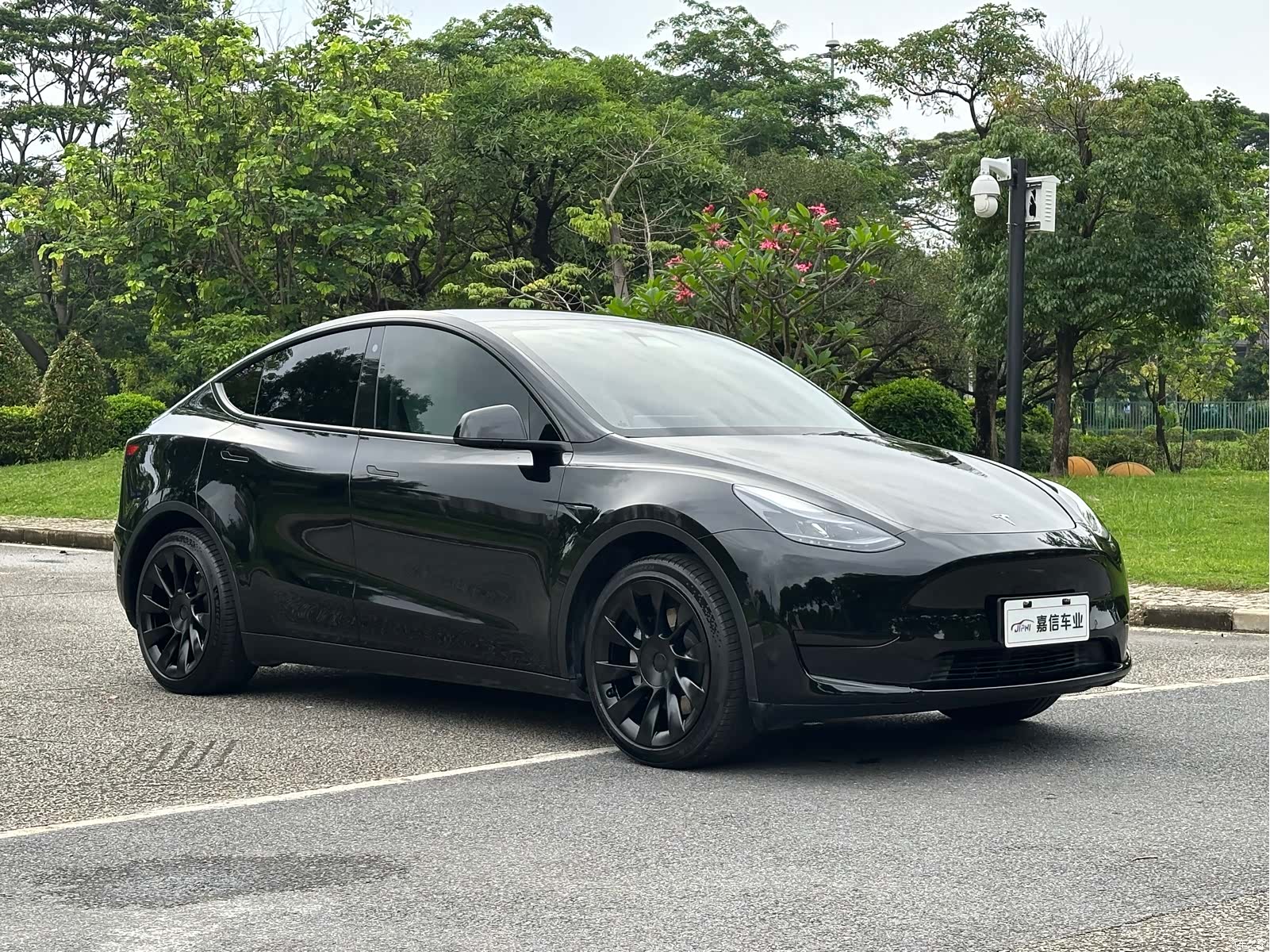 Tesla Model Y, 2022 3
