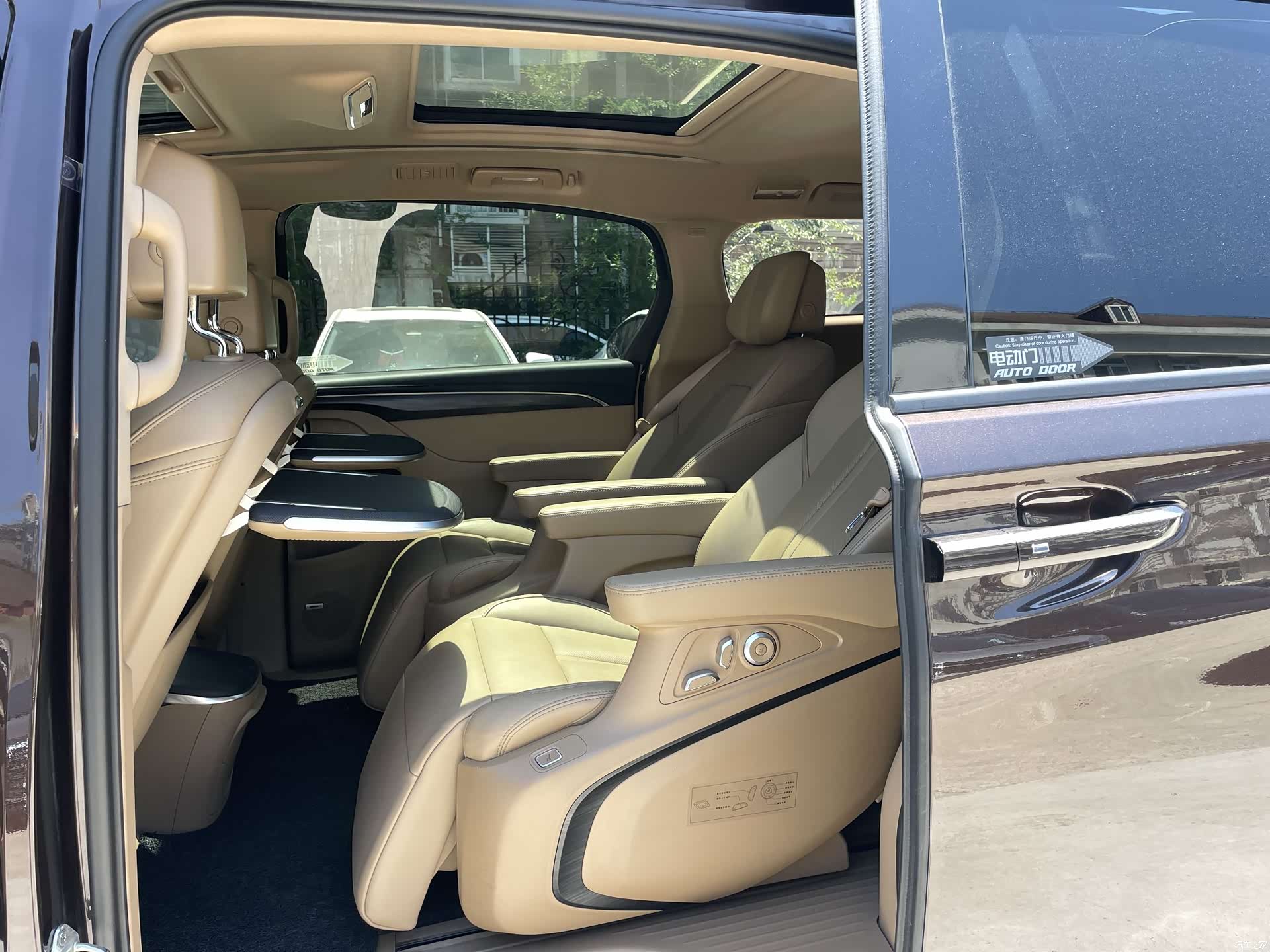 Buick GL8, 2021 18