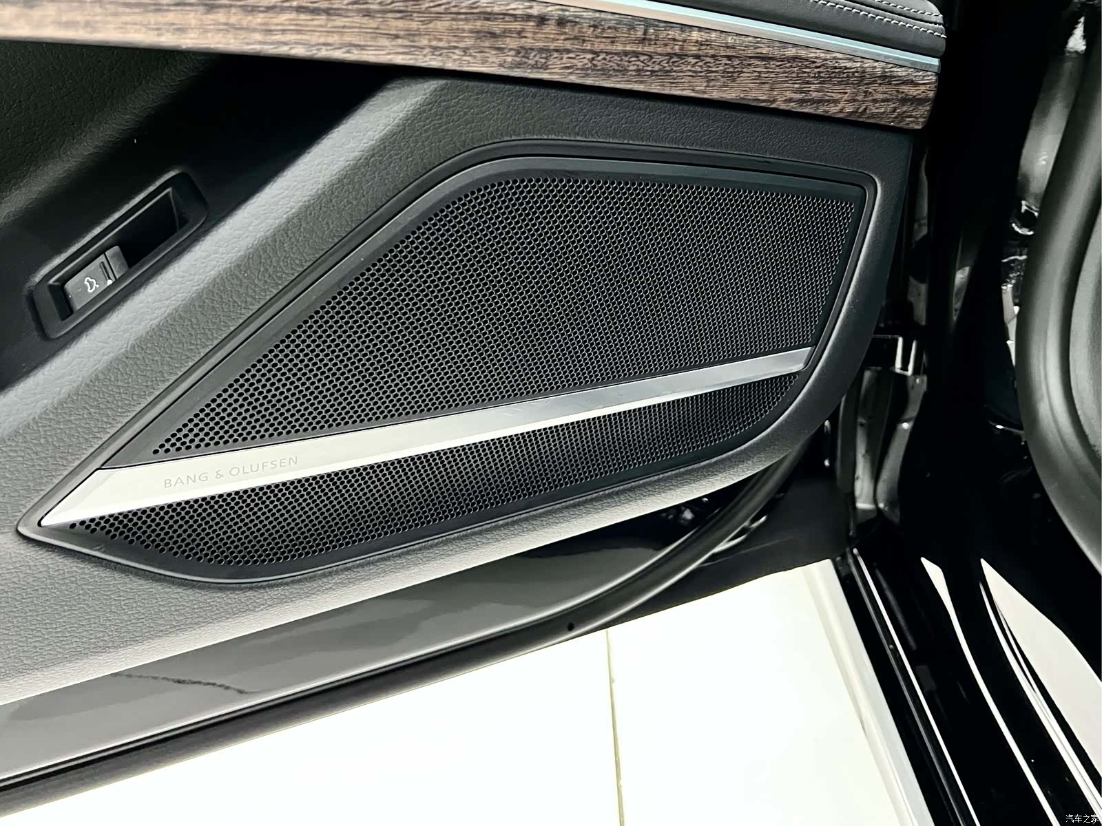 Audi A8L, 2025 27