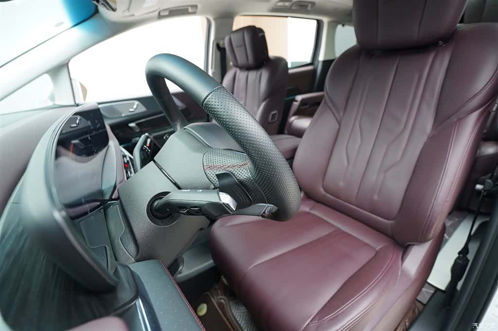 Buick Century, 2023 4