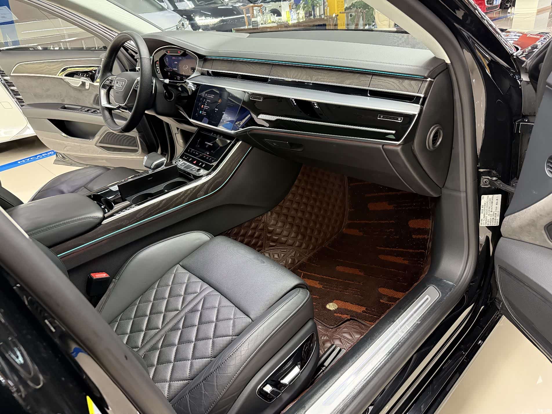 Audi A8L, 2022 11