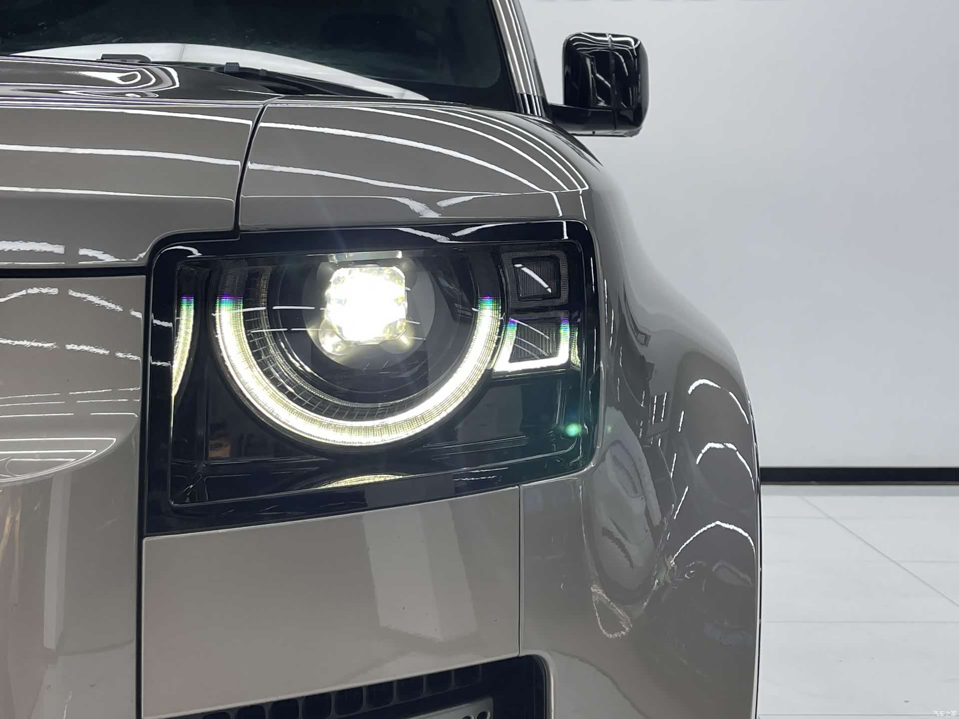 Land Rover Defender, 2022 25