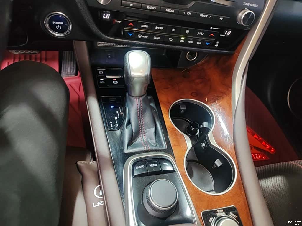 Lexus RX, 2016 14