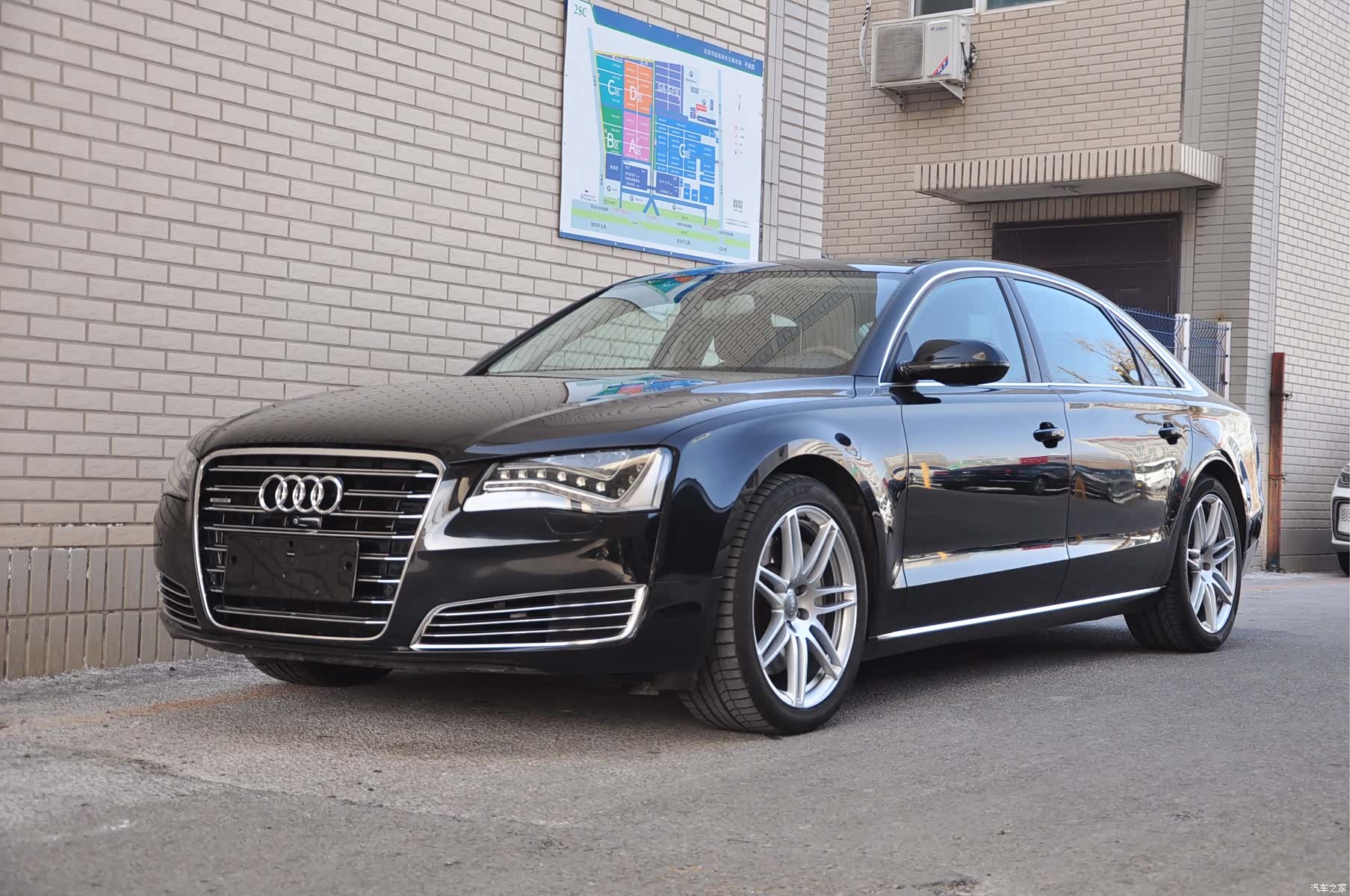 Audi A8L, 2014 1