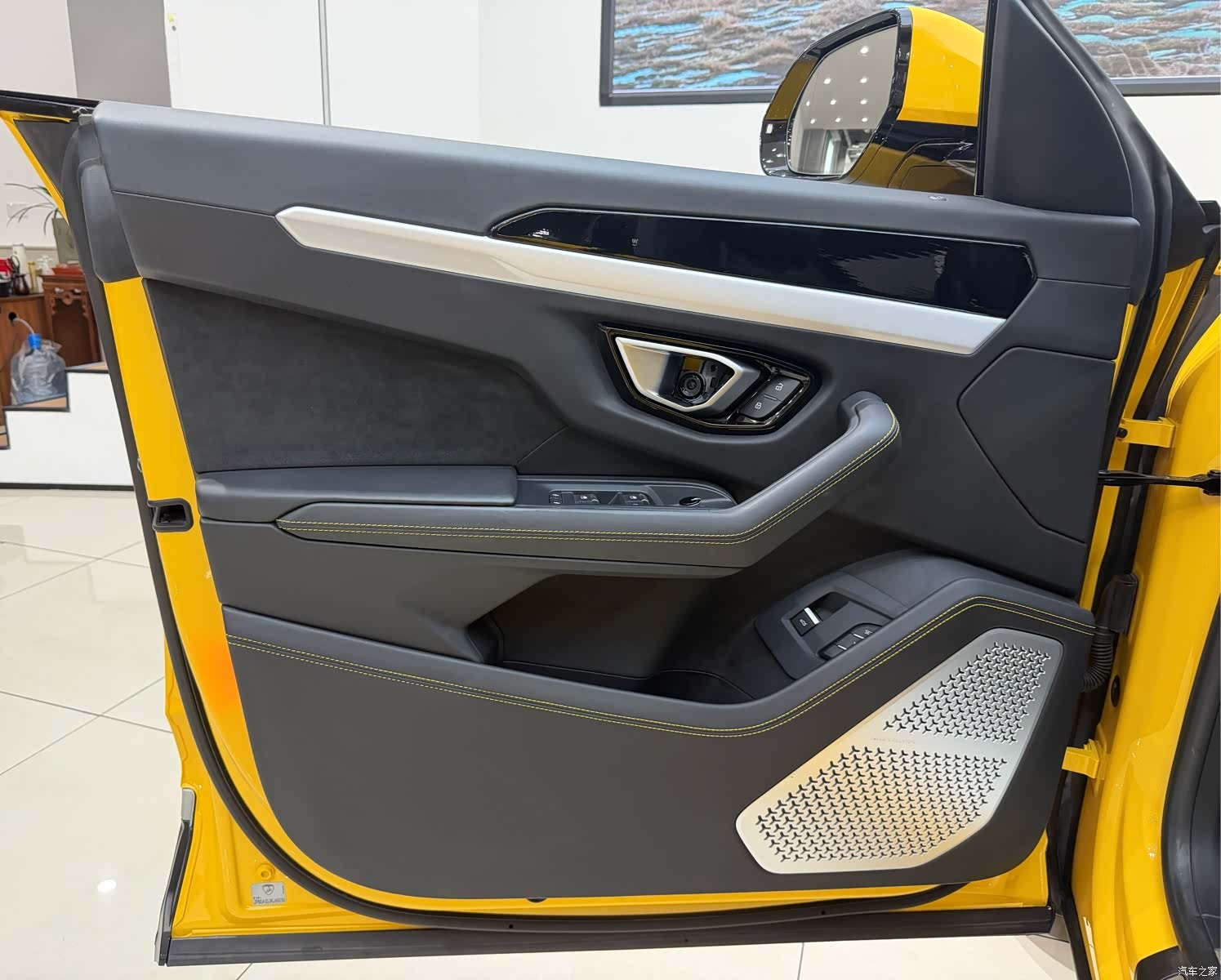 Lamborghini Urus, 2019 8