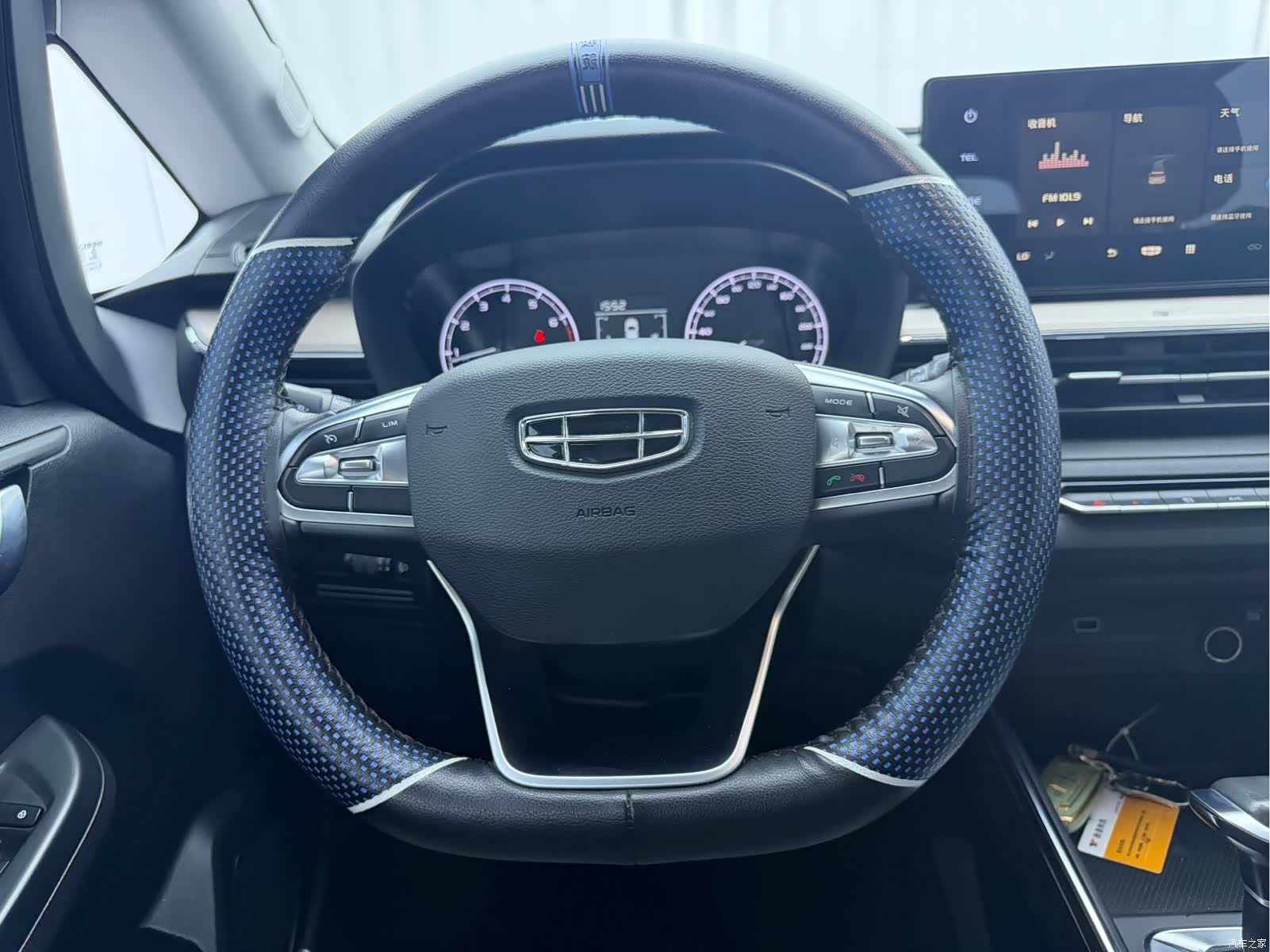 Geely X3, 2022 12