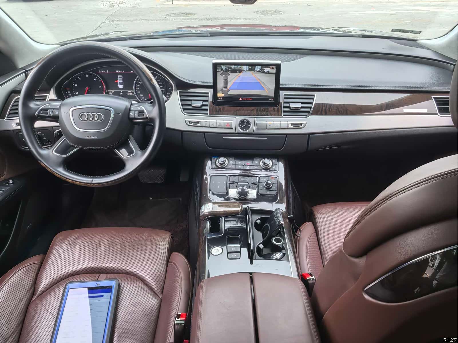 Audi A8L, 2012 9