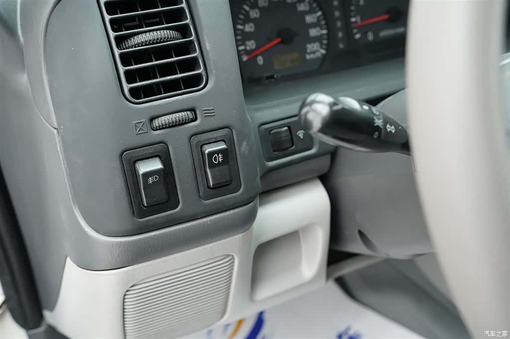 Mitsubishi Pajero, 2007 8