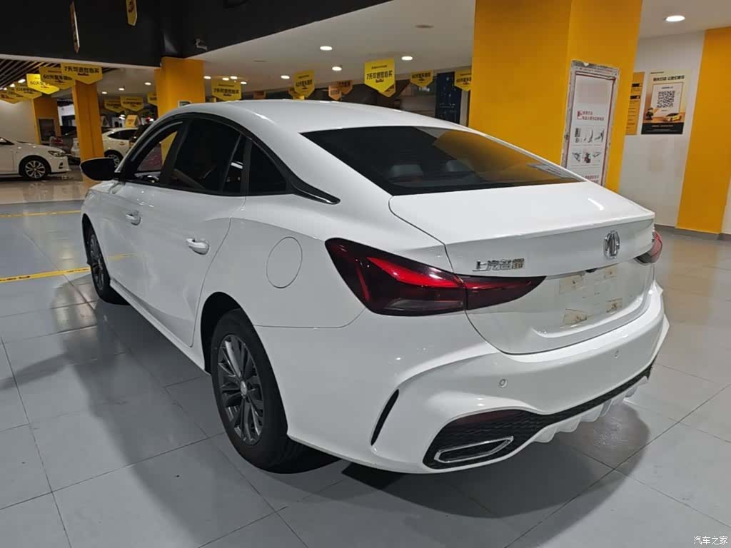 MG MG5, 2025 все фото