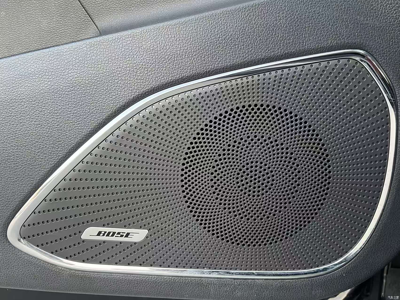 Hongqi HS5, 2022 13