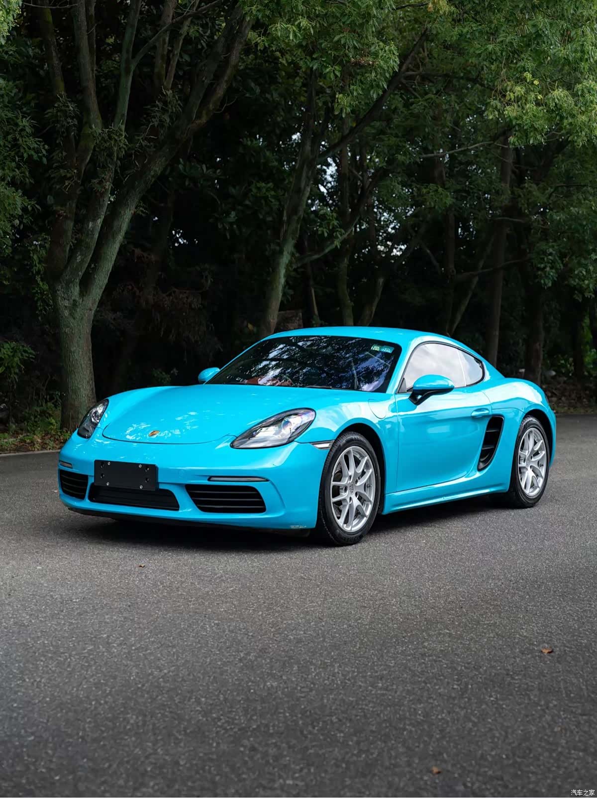 Porsche Cayman, 2019 1