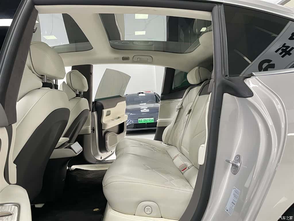 NIO ET7, 2022 9