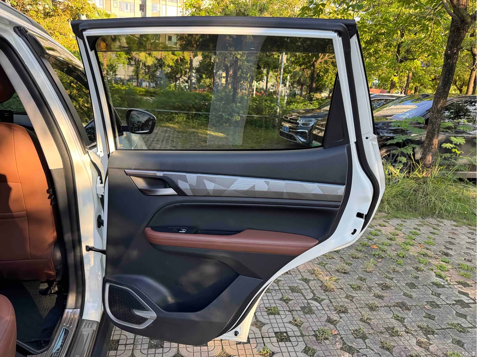 Geely X6, 2023 36
