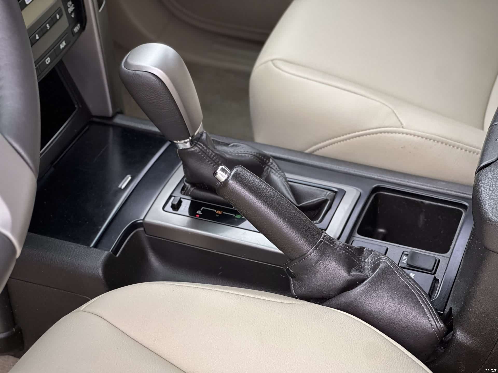 Toyota Prado, 2011 11