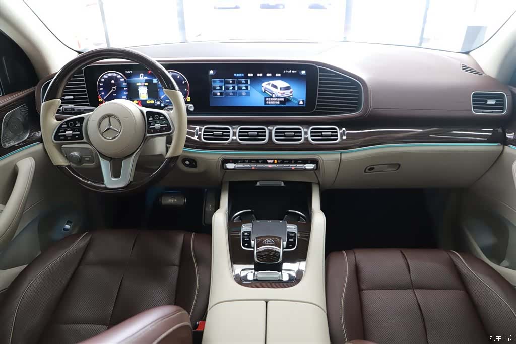 Maybach GLS, 2022 15