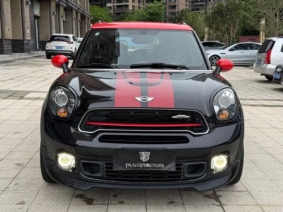 MINI JCW COUNTRYMAN