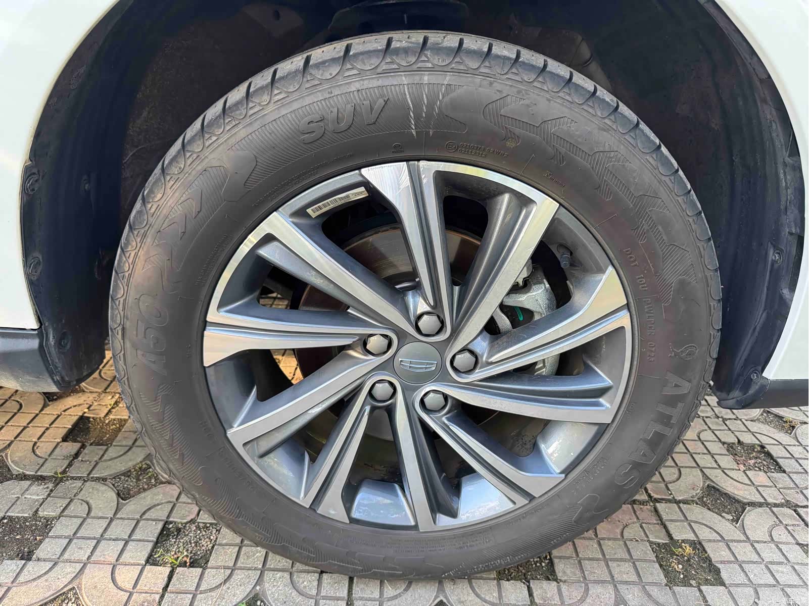 Geely X6, 2023 44