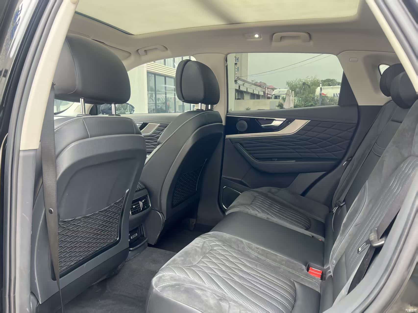 Hongqi HS5, 2021 6