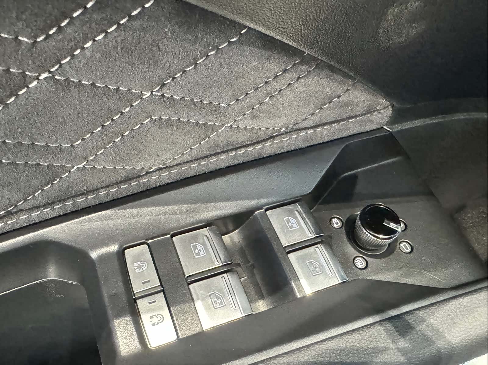 Audi Q4 e-tron, 2023 15