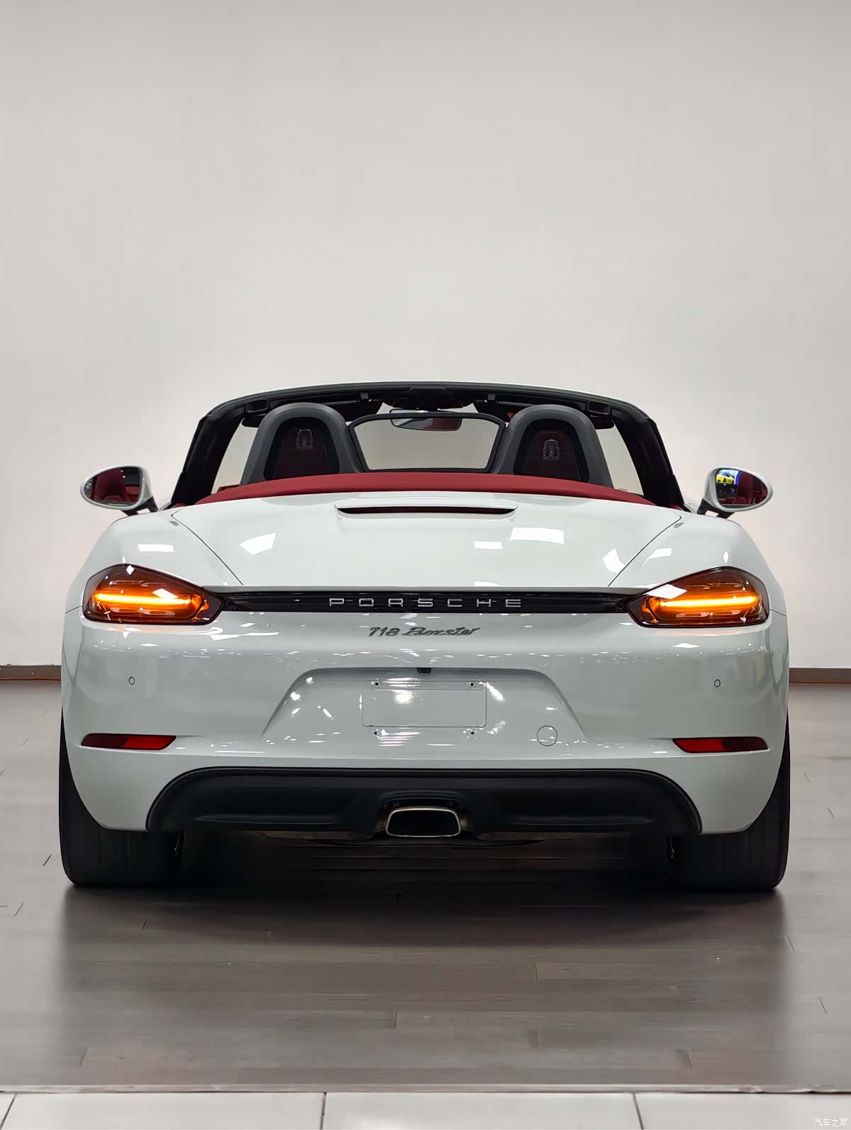 Porsche Boxster, 2017 все фото