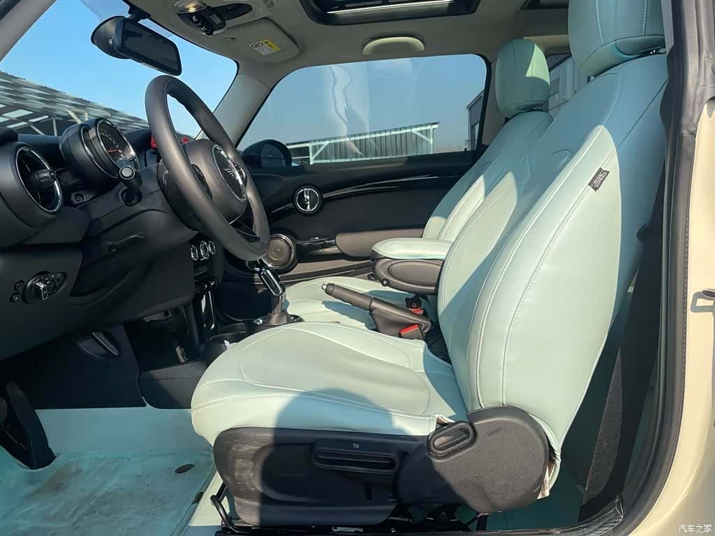 Mini ONE, 2019 17