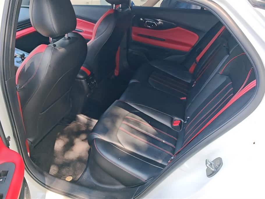 Trumpchi Shadow Leopard