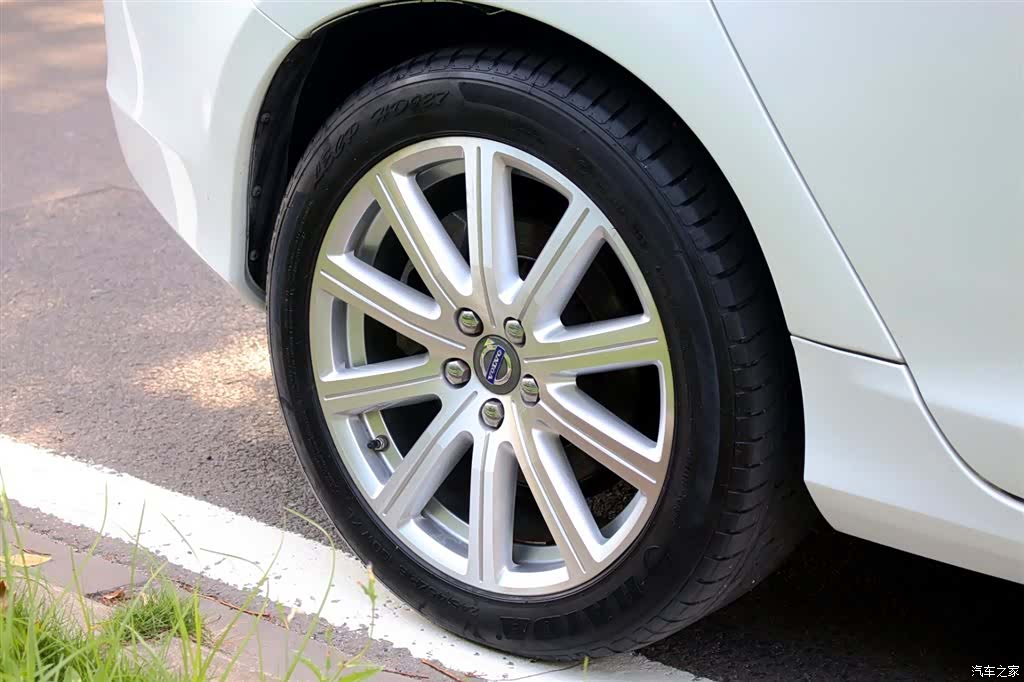Volvo S60, 2015 18