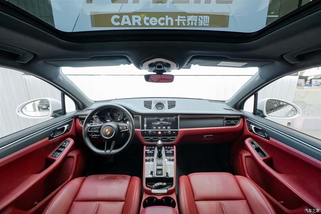 Porsche Macan, 2023 12