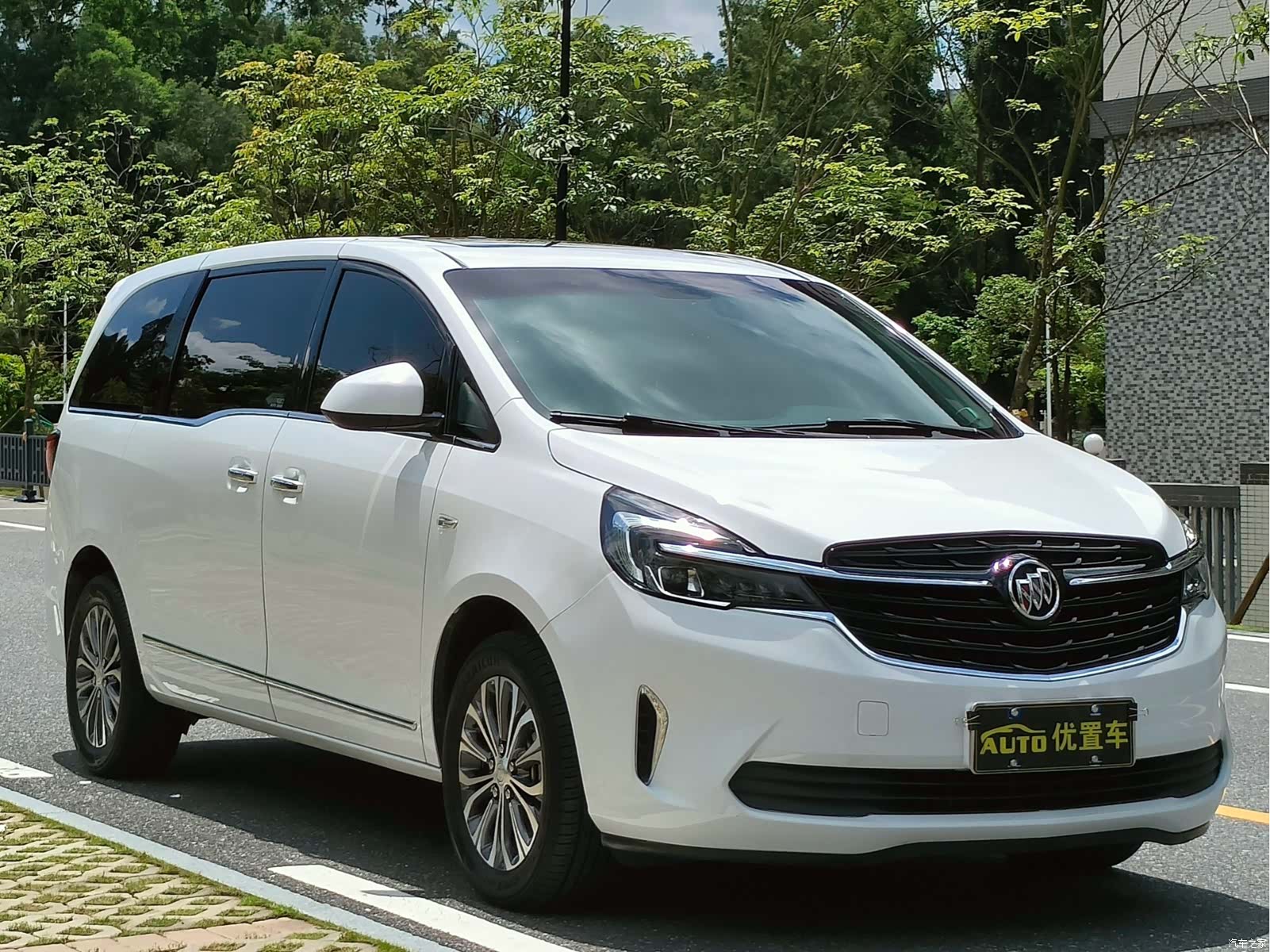 Buick GL8, 2020 11