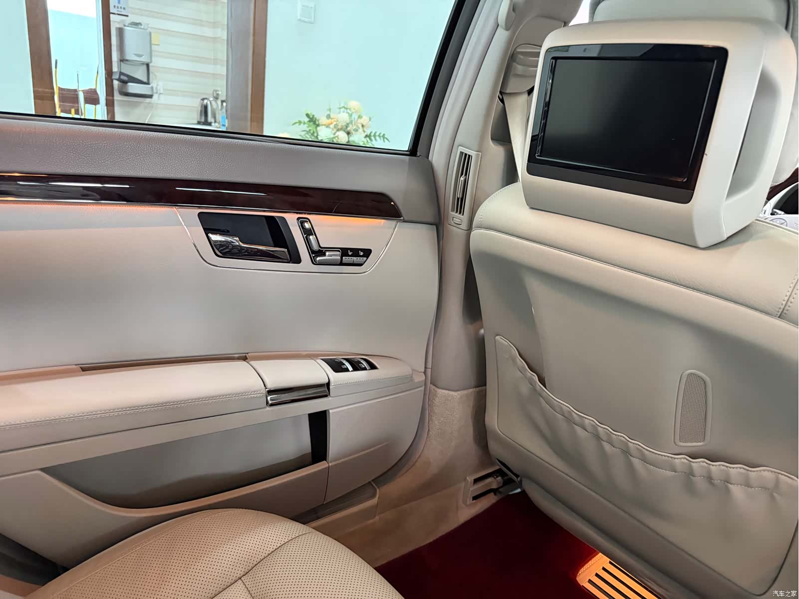 Mercedes-Benz S-Class, 2012 16