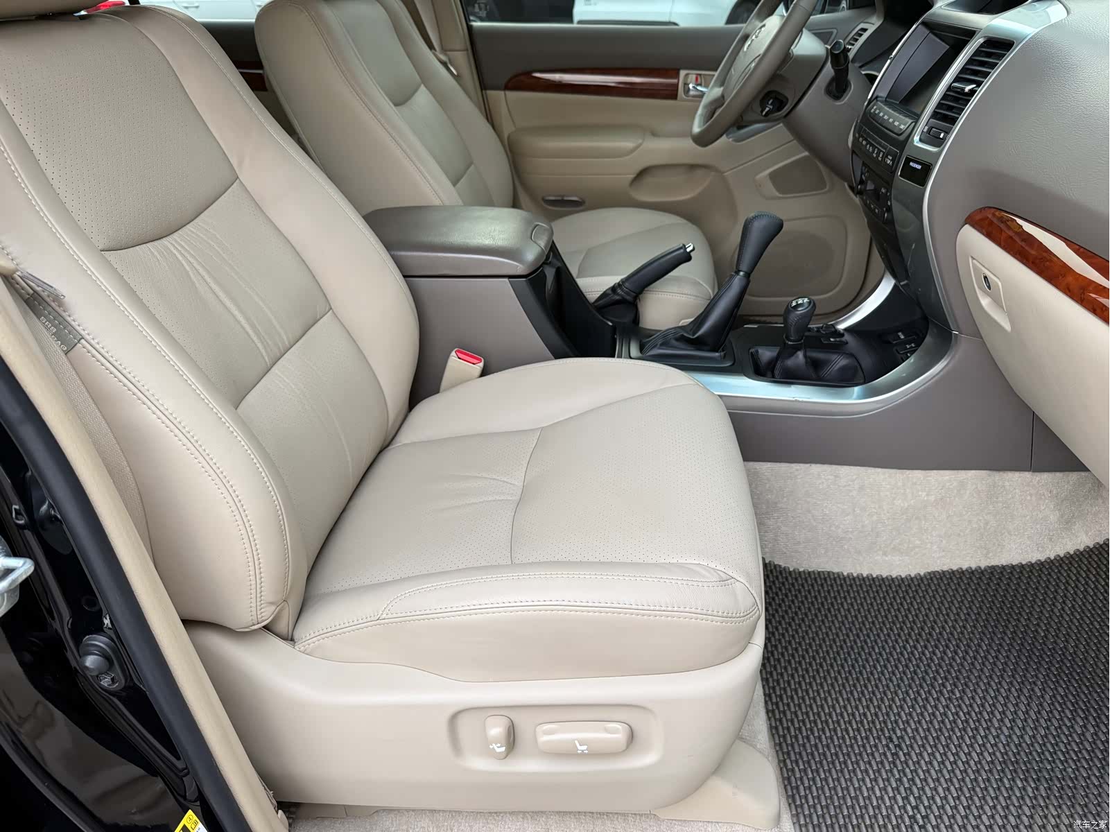 Toyota Prado, 2010 13