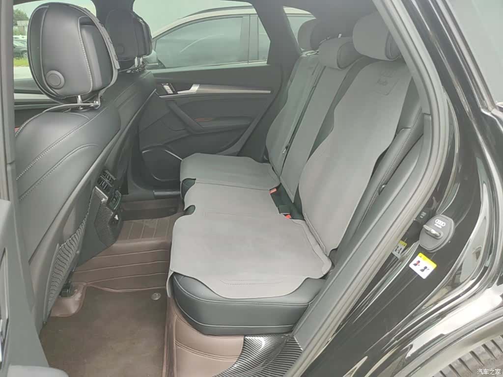 Audi Q5L, 2026 17