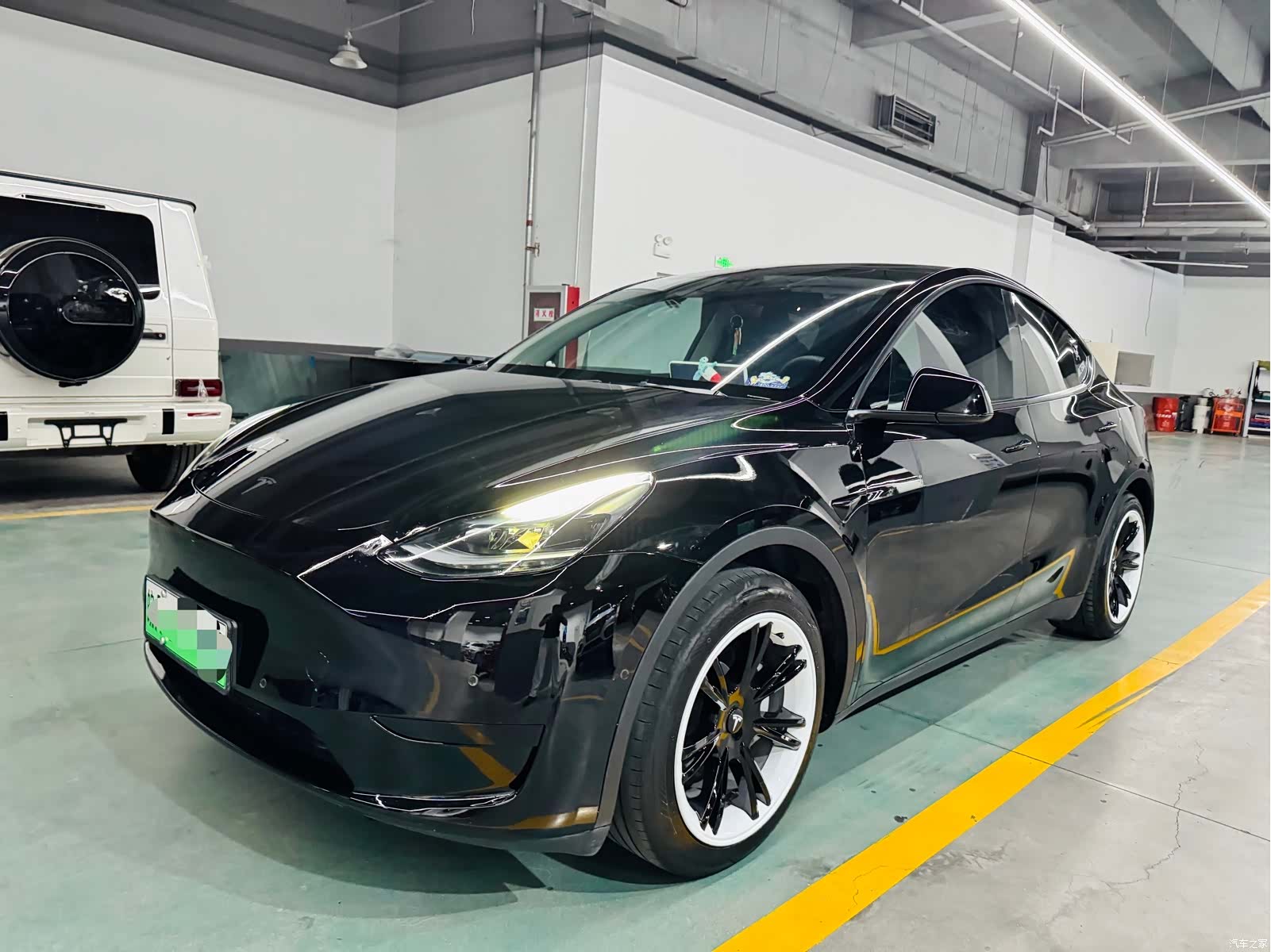 Tesla Model Y, 2022 3