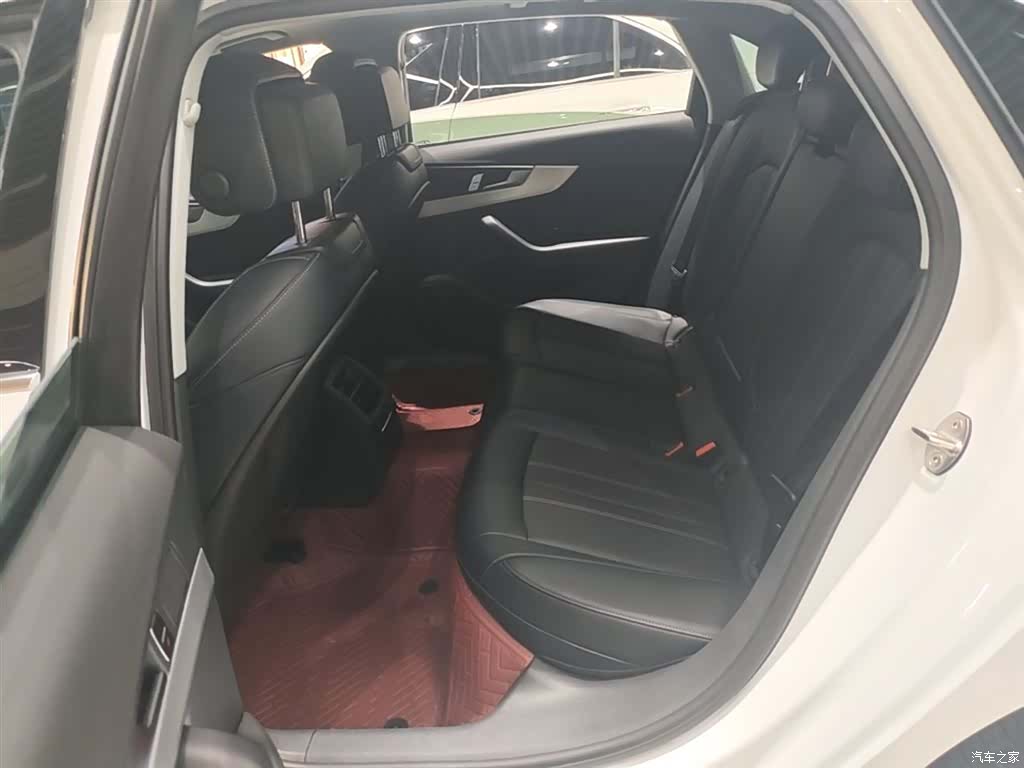 Audi A4L, 2024 17