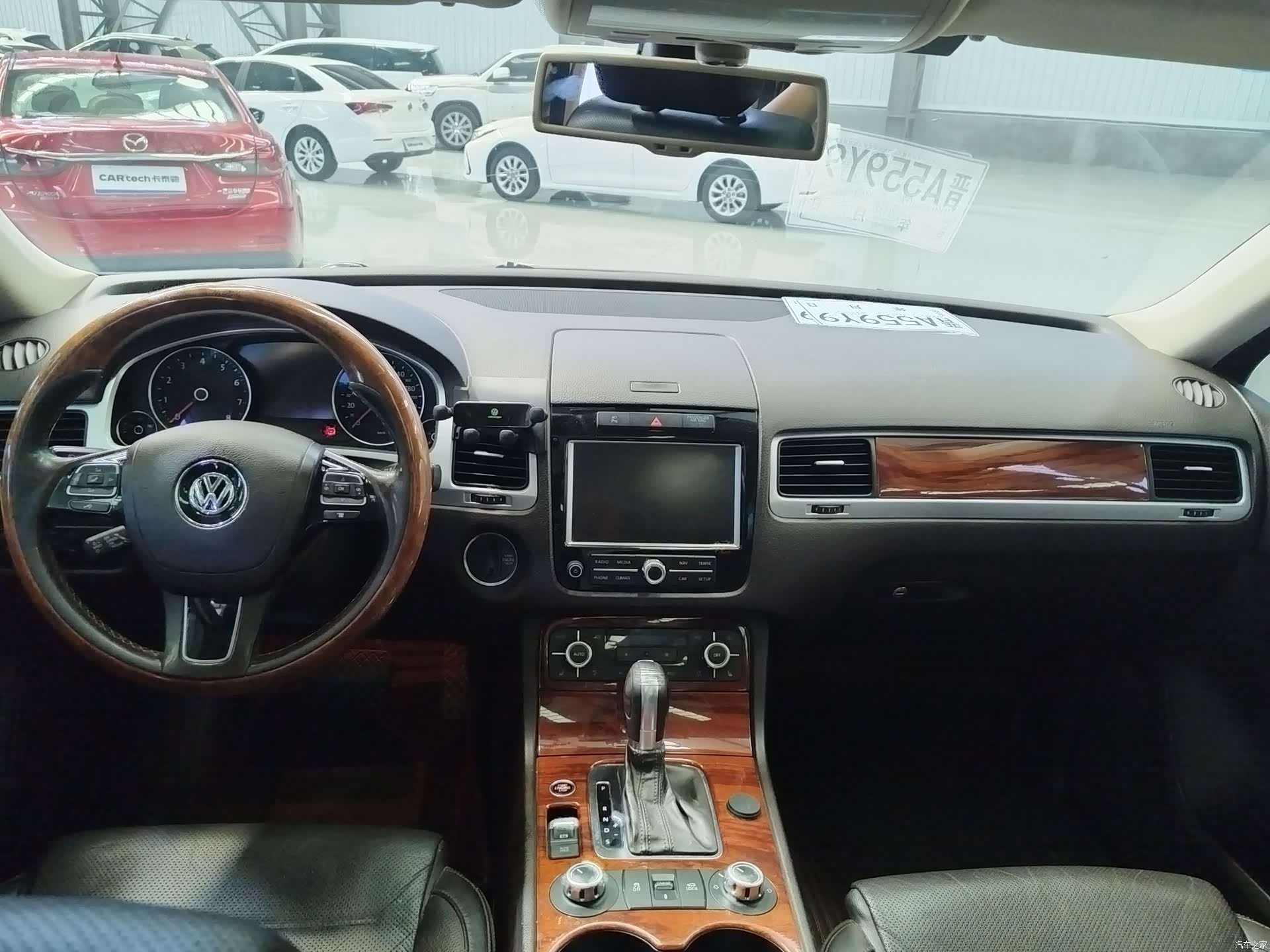 Volkswagen Touareg, 2011 10