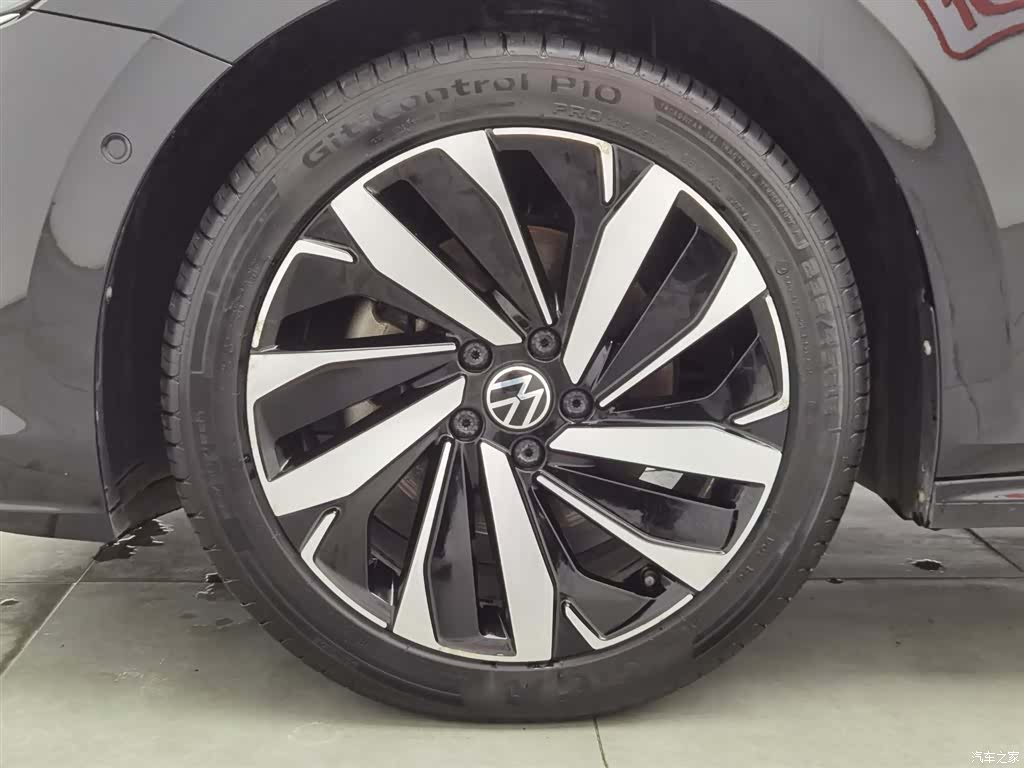 Volkswagen Passat, 2024 17