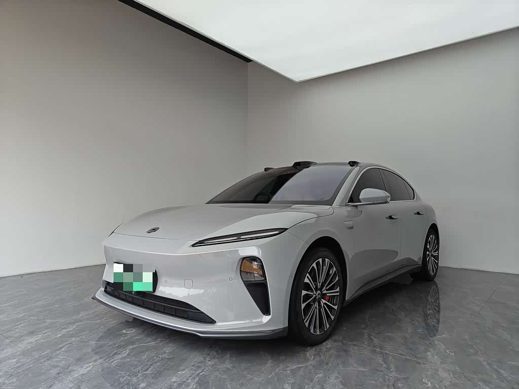 NIO ET5